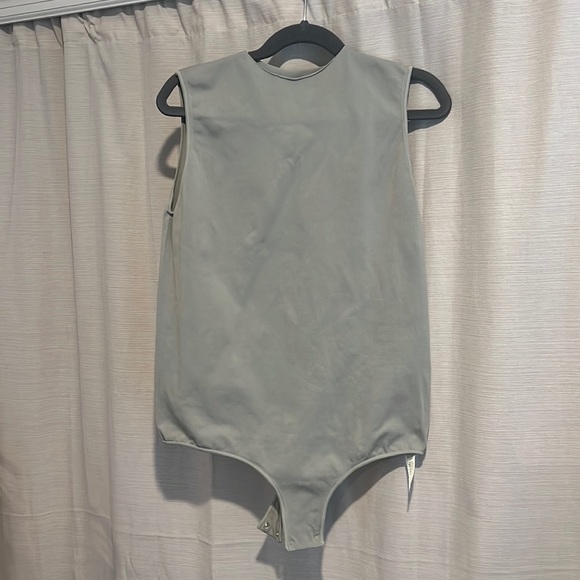 SKIMS Tops - Skims body suit in Agave